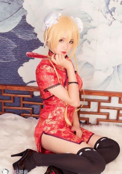 欧美巨乳翘臀_4K在线观看完整版