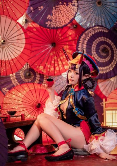 欧美16色眼影_BD手机免费观看完整