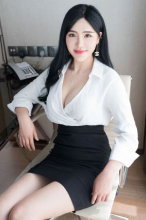 公交车奶奶水诗绵_1080免费观看最新