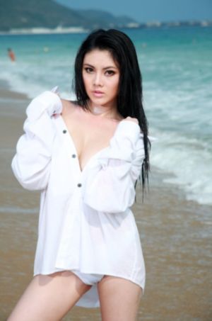 欧美小背包_超清免费观看视频
