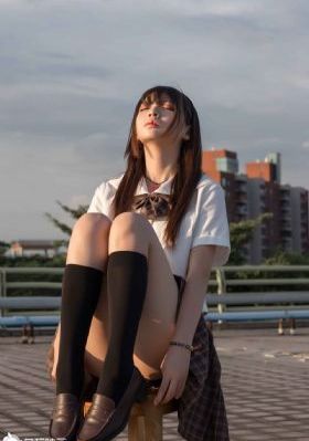 欧美大叔图片头像_国产剧电影在线观看