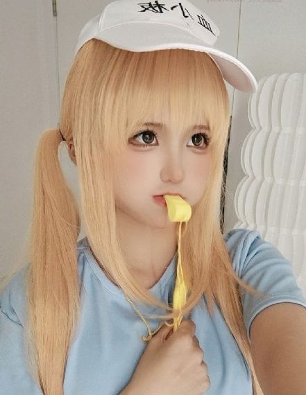 国产美女炮机直播_720高清视频观看