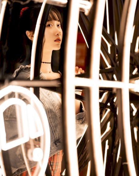 欧美女装时尚编辑_DVD在线播放观看