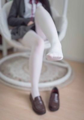 欧美美女海报文案_HD在线播放观看