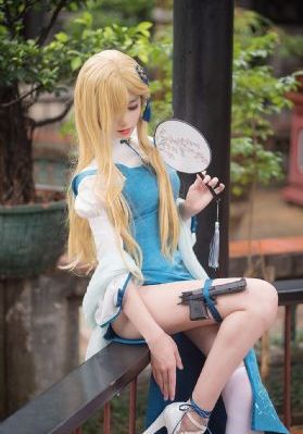 欧美女模夏装时装秀_BD国语在线观看视频